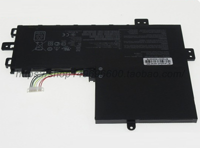 Asus VivoBook 17 F712FA-BX124T
